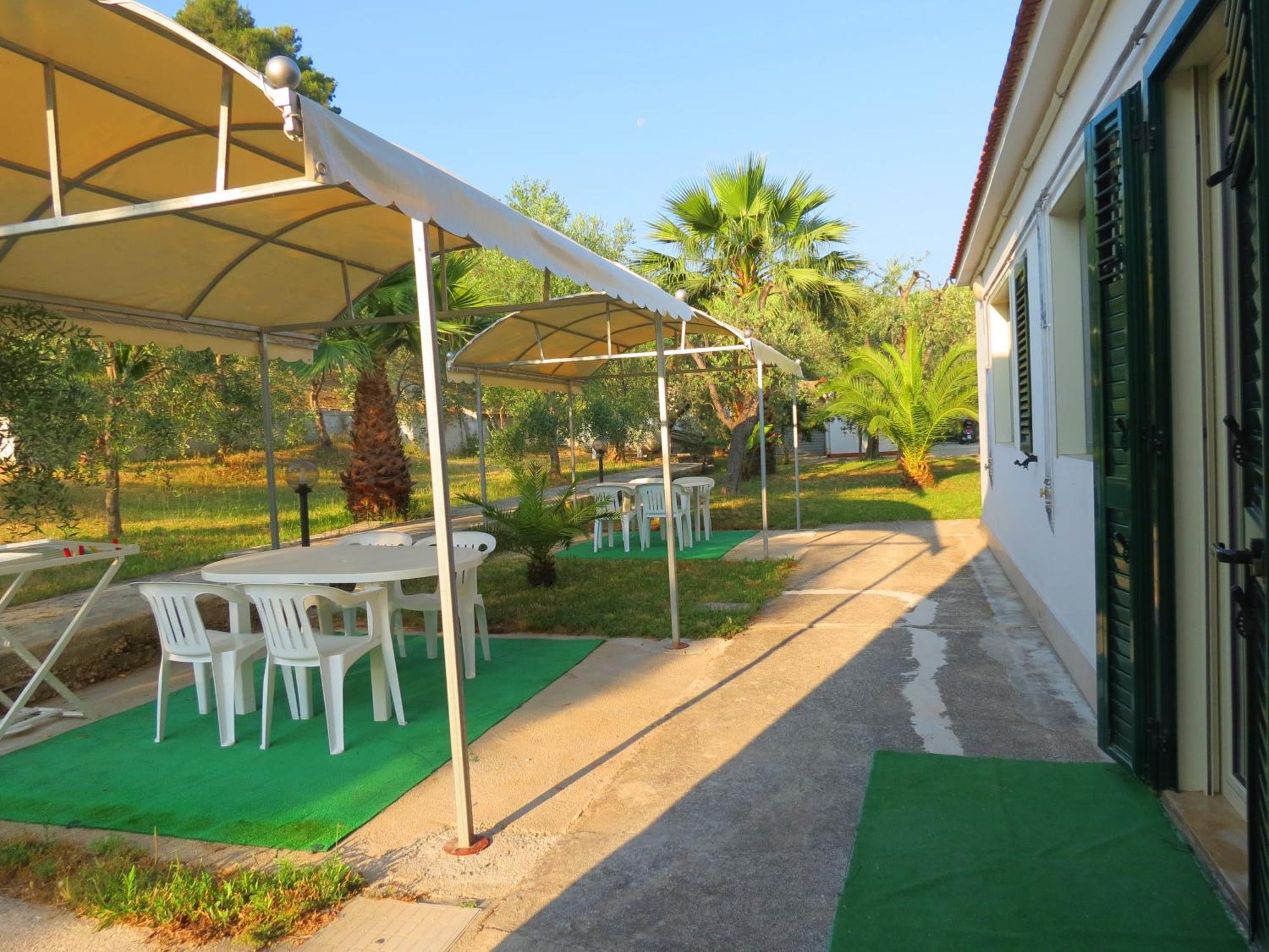 Hotel Residence Villa Ascoli Vieste Exterior foto